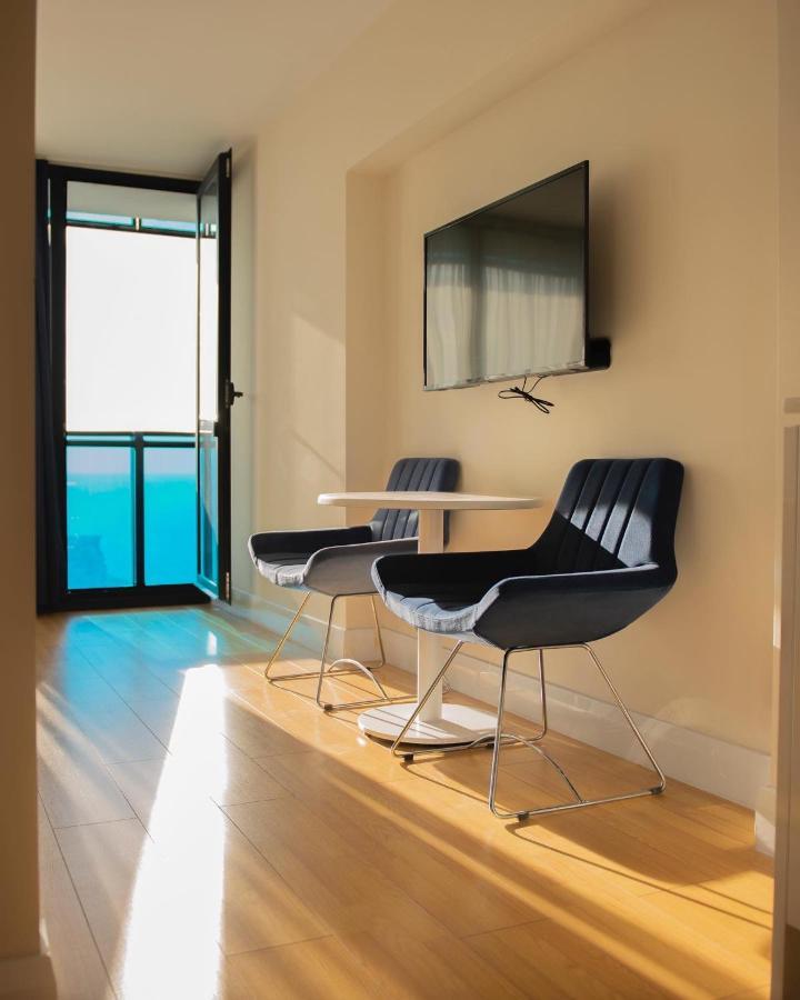 Orbi City Aparthotel Black Sea Viewバトゥーミ エクステリア 写真