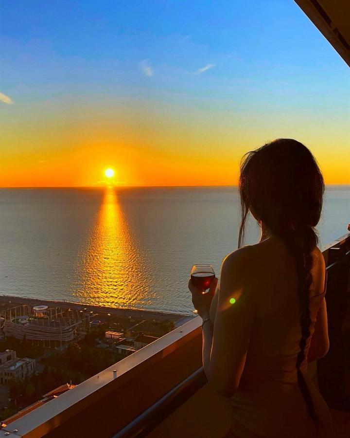 Orbi City Aparthotel Black Sea Viewバトゥーミ エクステリア 写真