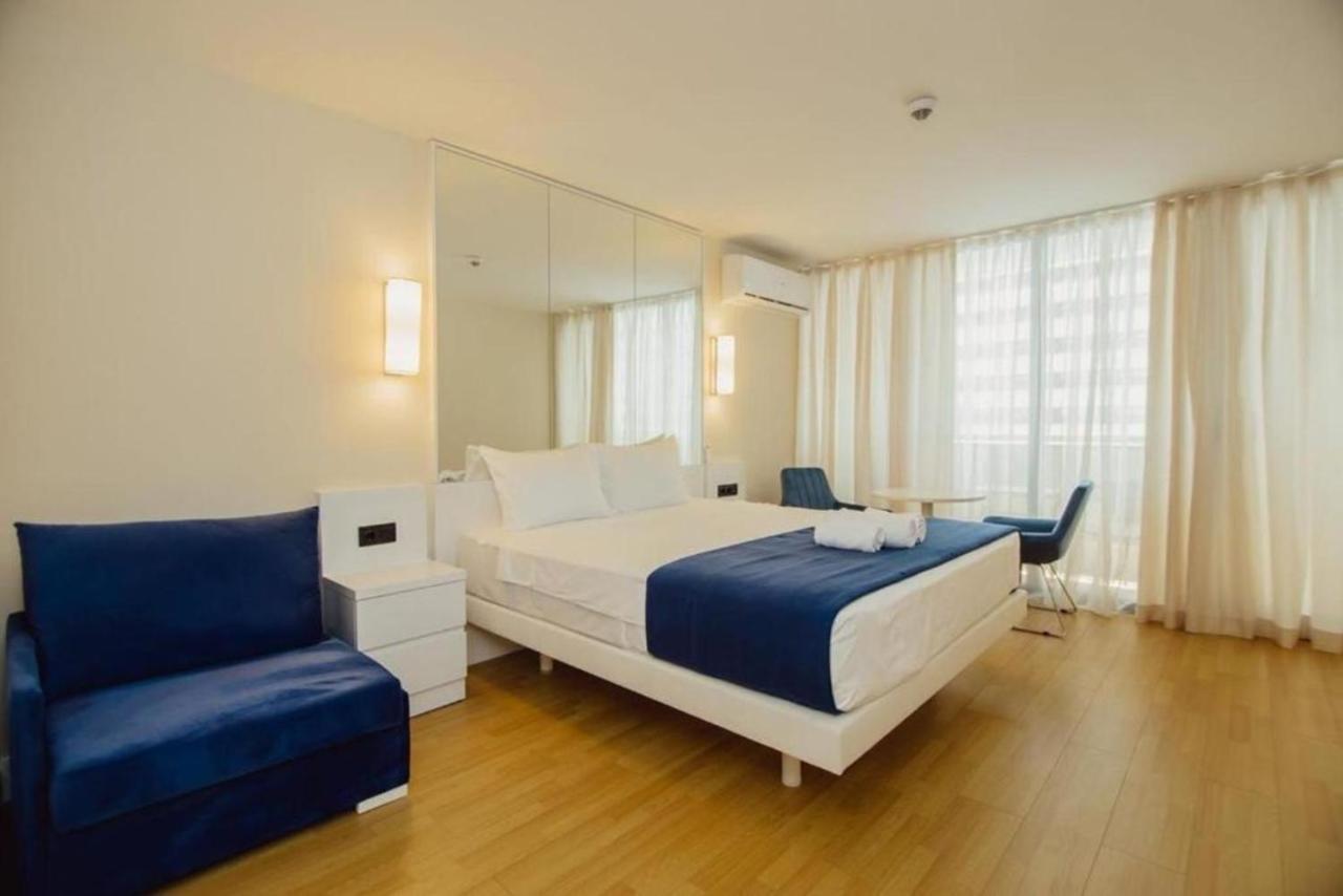 Orbi City Aparthotel Black Sea Viewバトゥーミ エクステリア 写真