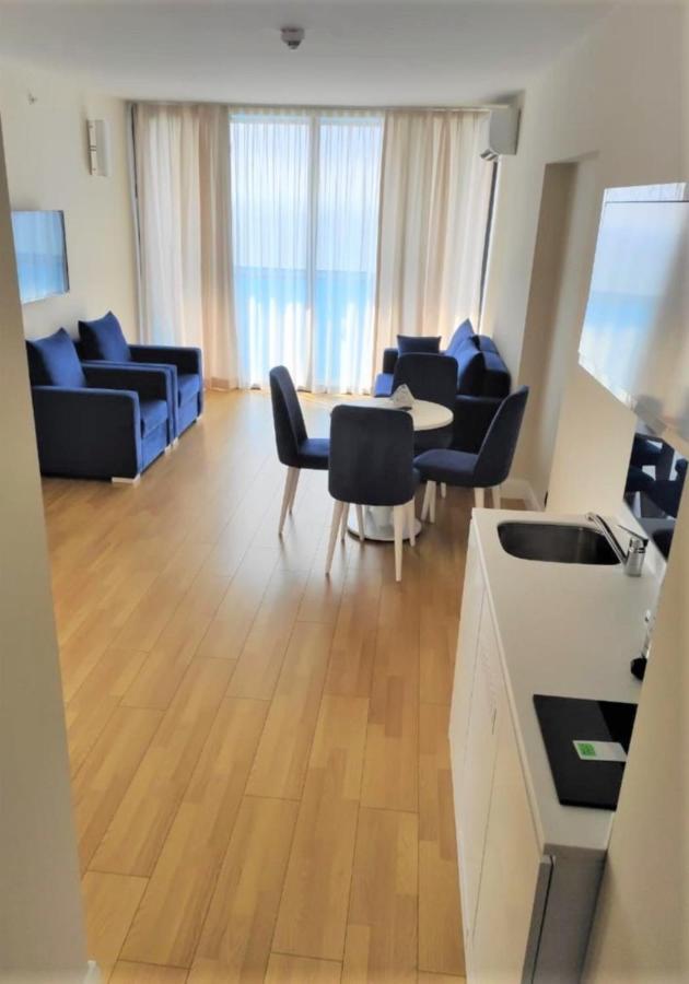 Orbi City Aparthotel Black Sea Viewバトゥーミ エクステリア 写真