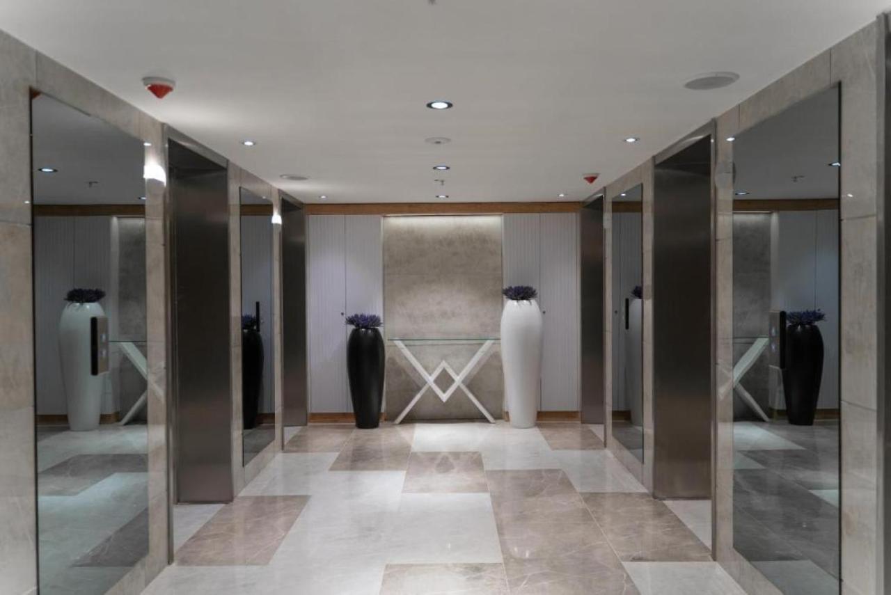 Orbi City Aparthotel Black Sea Viewバトゥーミ エクステリア 写真