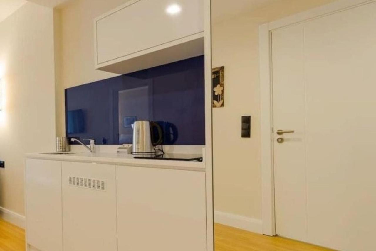 Orbi City Aparthotel Black Sea Viewバトゥーミ エクステリア 写真